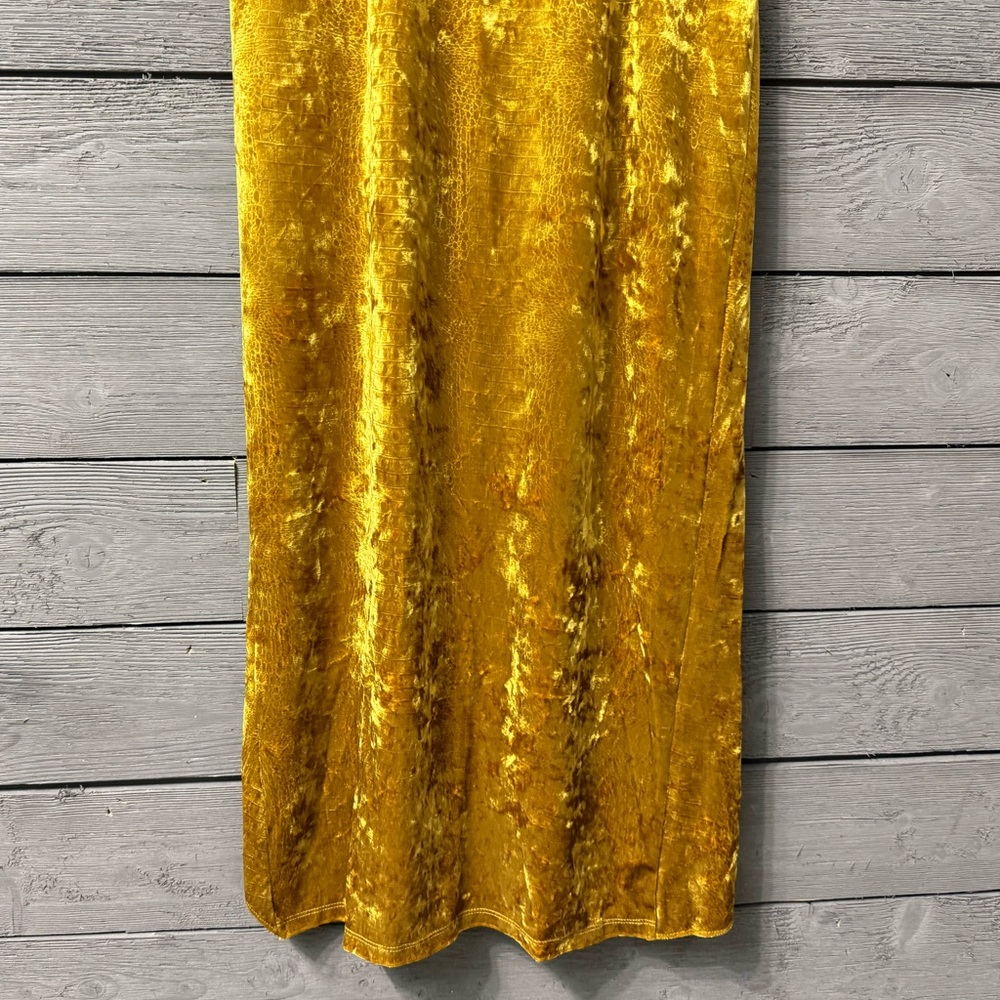 NWT Saylor Yellow Gold Velvety Reptile Texture Dress XS Summer Club Party Date - Picture 13 of 16